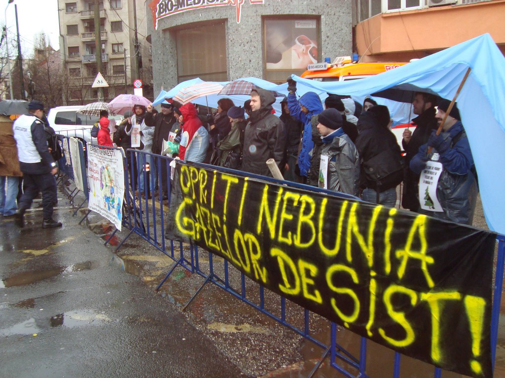 Protest anti-frack la Reprezentanta Comisiei Europene la Bucuresti. 21.01.2014